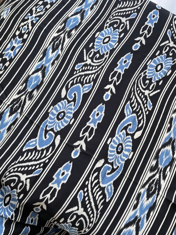 IMG_9353 Nisha (Black)