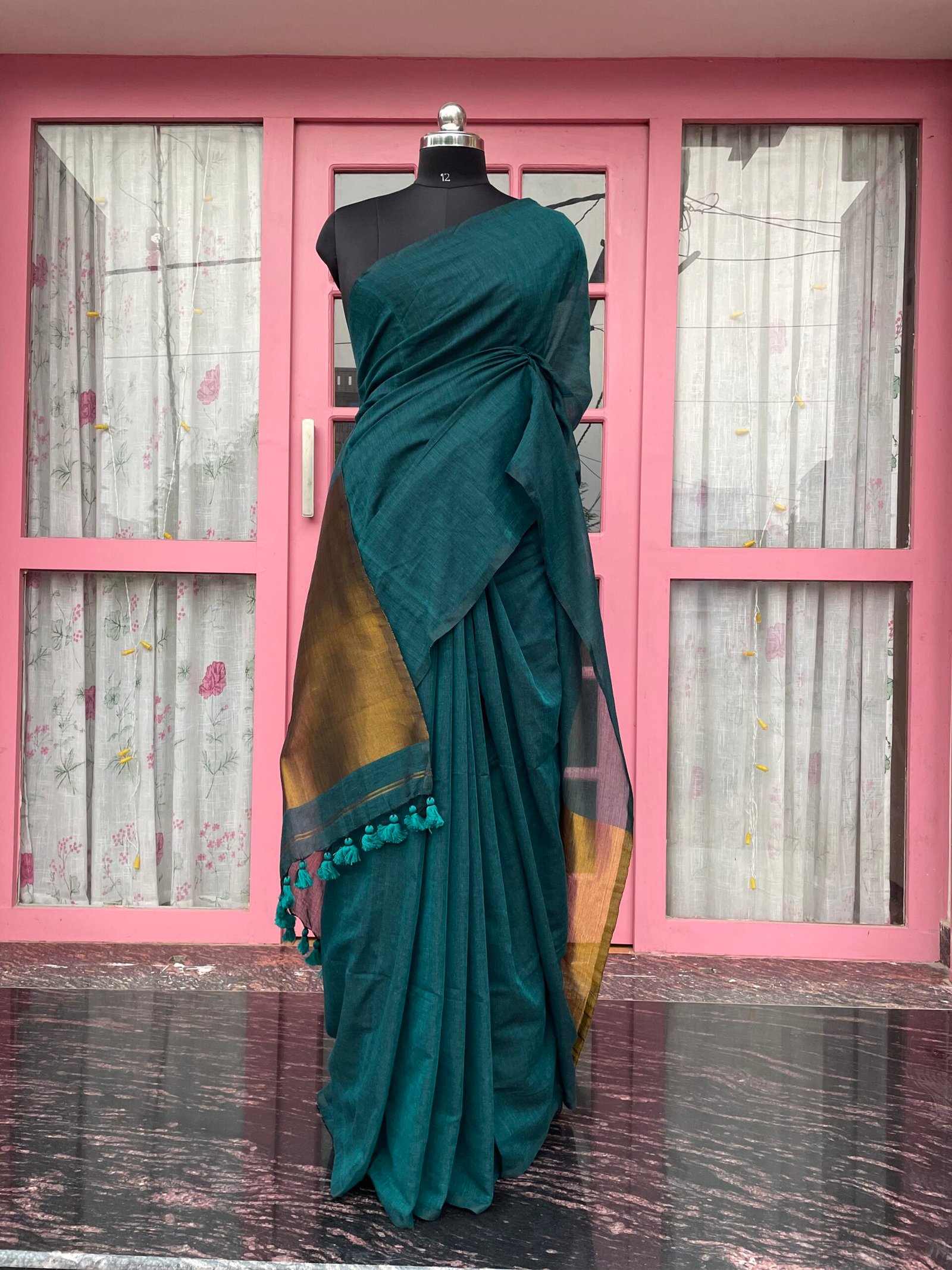 Swarnim- Teal 120 count Mul Cotton Saree with Golden Pallu