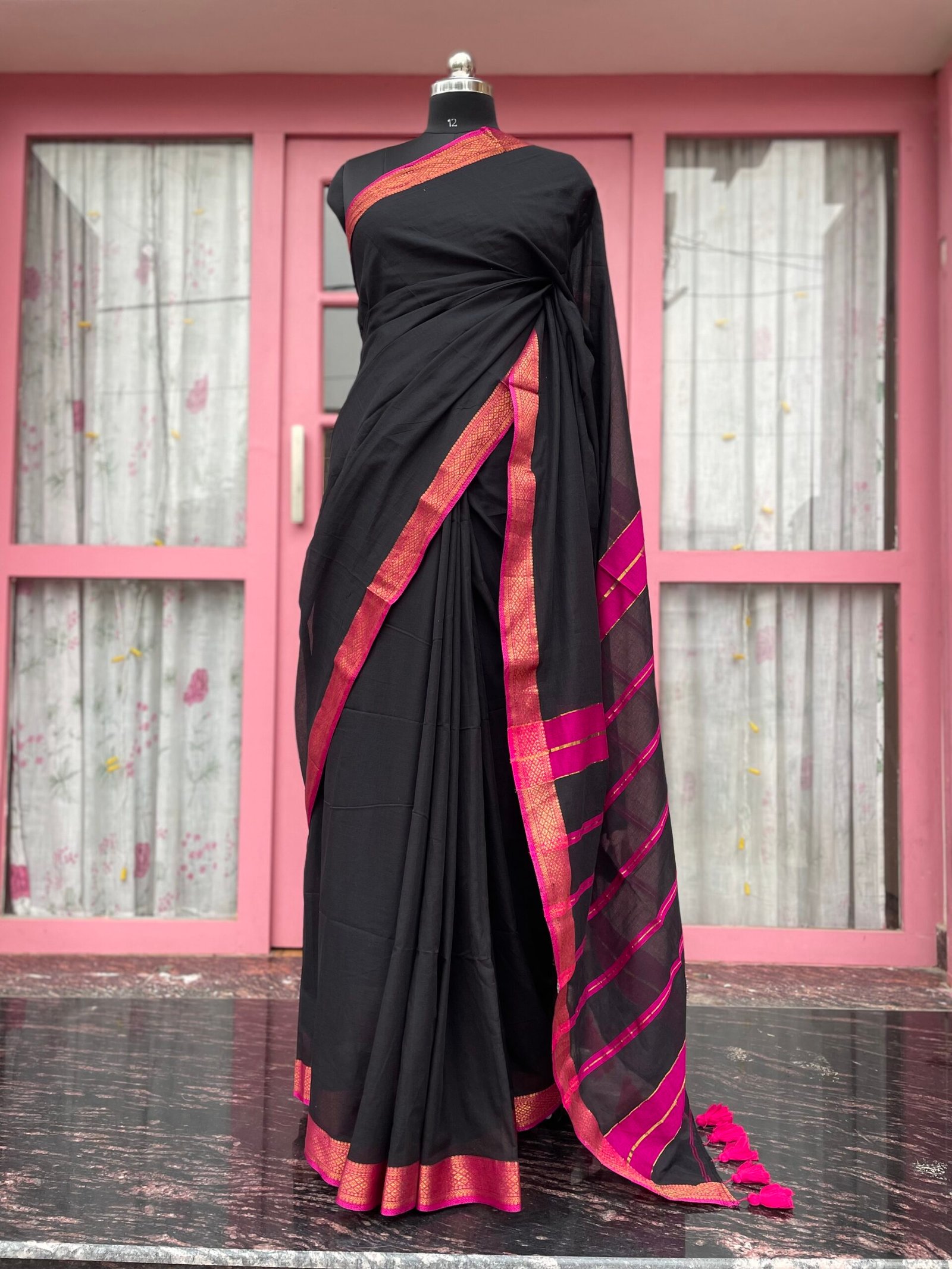 Amaya- 120 Count Black Kanchi Mul Cotton Saree